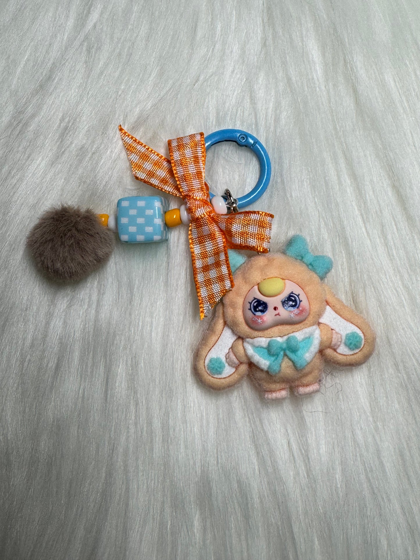 🍊 Peachy Sweet Charm Keychain